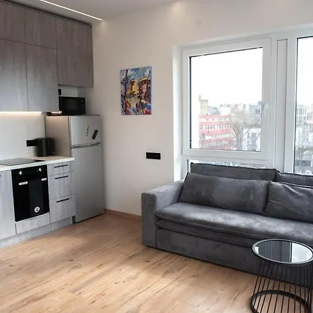 Sunlit Loft- Prime Views